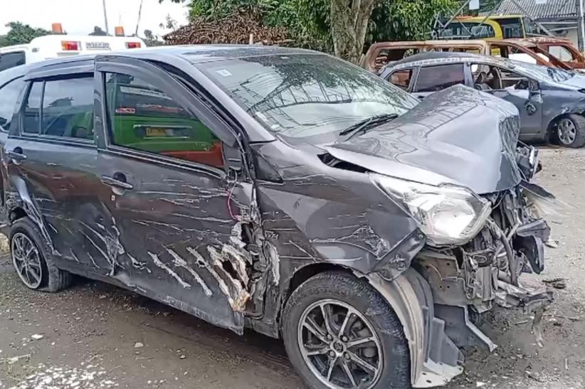 Penampakan Kendaraan Ringsek saat Kecelakaan Maut di Tol Ciawi, 1 Mobil Hancur - Bagian 2