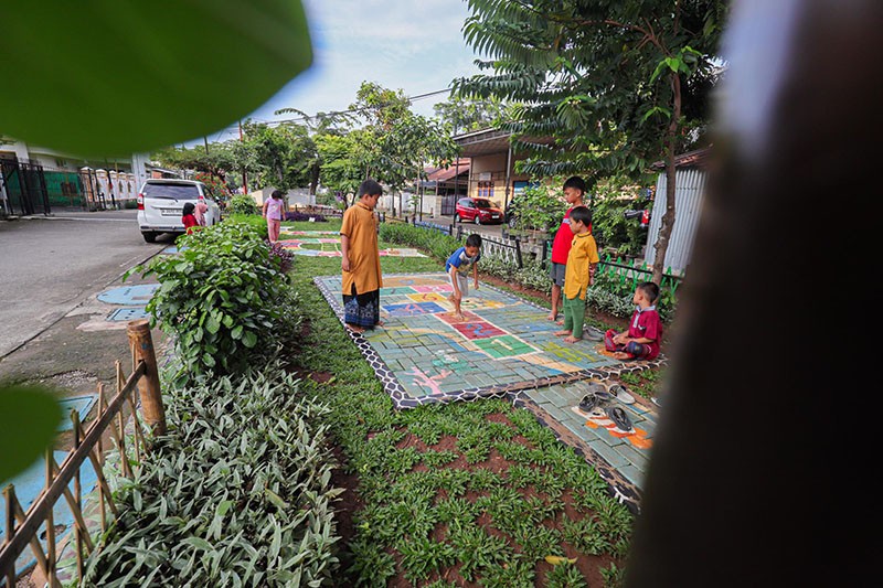 Keseruan Anak-Anak Bermain Permainan Tradisional di Taman Robusta - Bagian 5