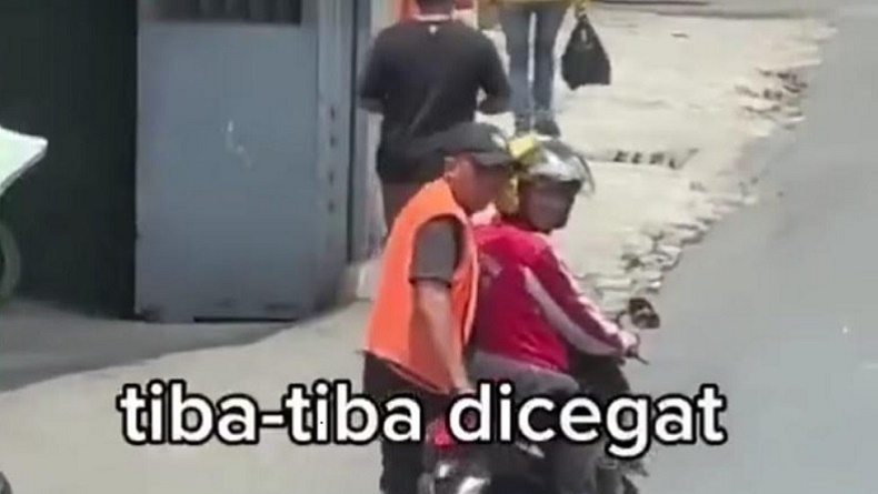 title Viral Ojek Pangkalan Diduga Palak Sopir Bus Bawa Wisatawan di Bojong Koneng Bandung Viral Ojek Pangkalan Diduga Palak Sopir Bus Bawa Wisatawan di Bojong Koneng Bandung