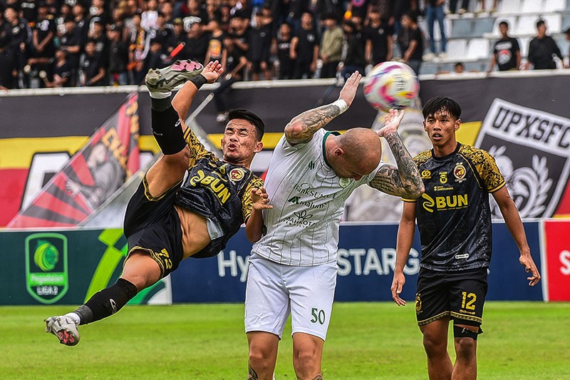 Selebrasi Pemain Sriwijaya FC Lolos Zona Degradasi Liga 2 Indonesia - Bagian 4