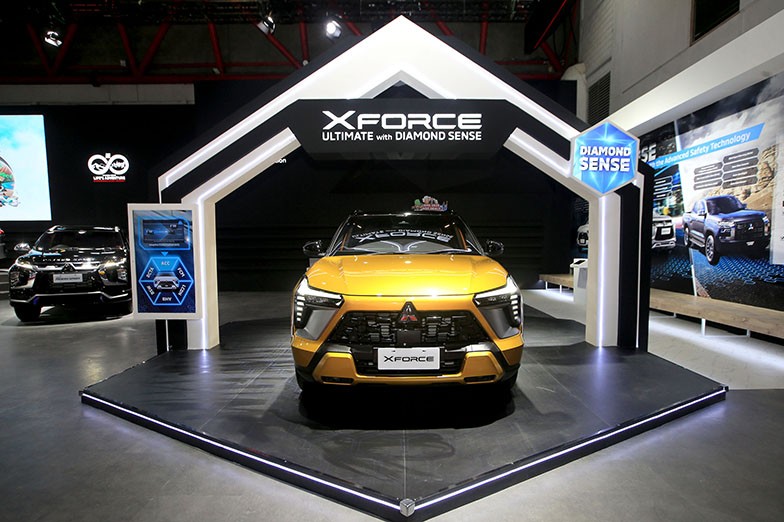 Dua Menteri Jajal Mitsubishi Xforce di IIMS 2025 - Bagian 6