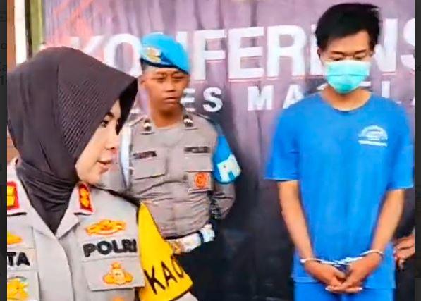 title Tampang Polisi Gadungan Rampas Belasan HP Pelajar di Magelang, Begini Modusnya Tampang Polisi Gadungan Rampas Belasan HP Pelajar di Magelang, Begini Modusnya