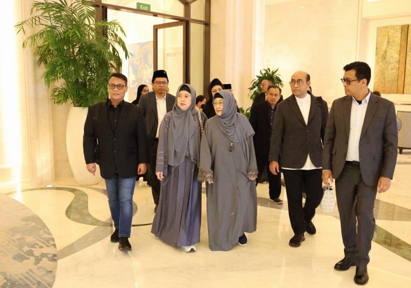 Potret Megawati Soekarnoputri Tiba di Abu Dhabi Bertemu Pimpinan UEA - Bagian 2