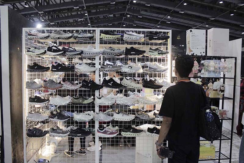 Berburu Ragam Sepatu di Jakarta Sneaker Day 2025 - Bagian 3