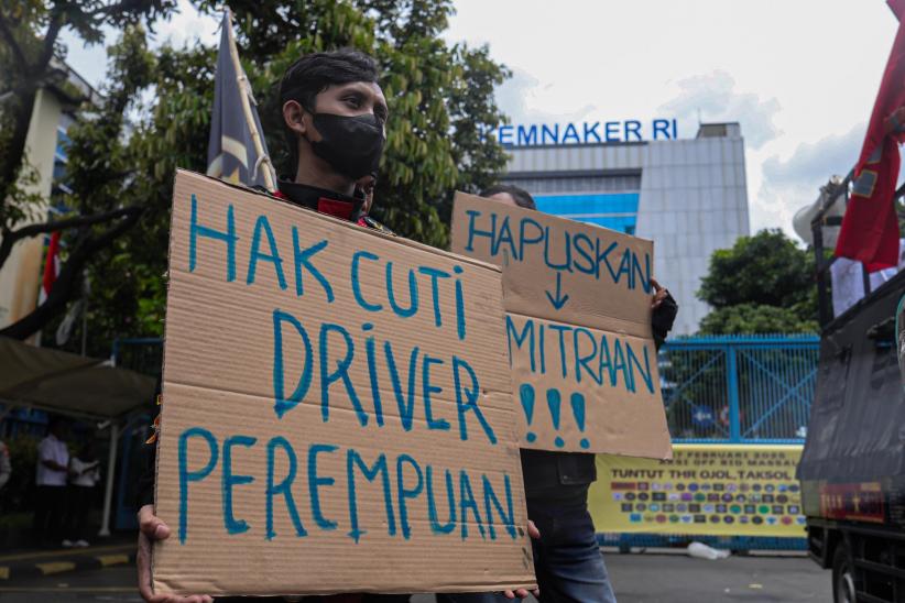 Ratusan Driver Ojek Online Tuntut THR hingga Cuti Hamil untuk Perempuan - Bagian 2