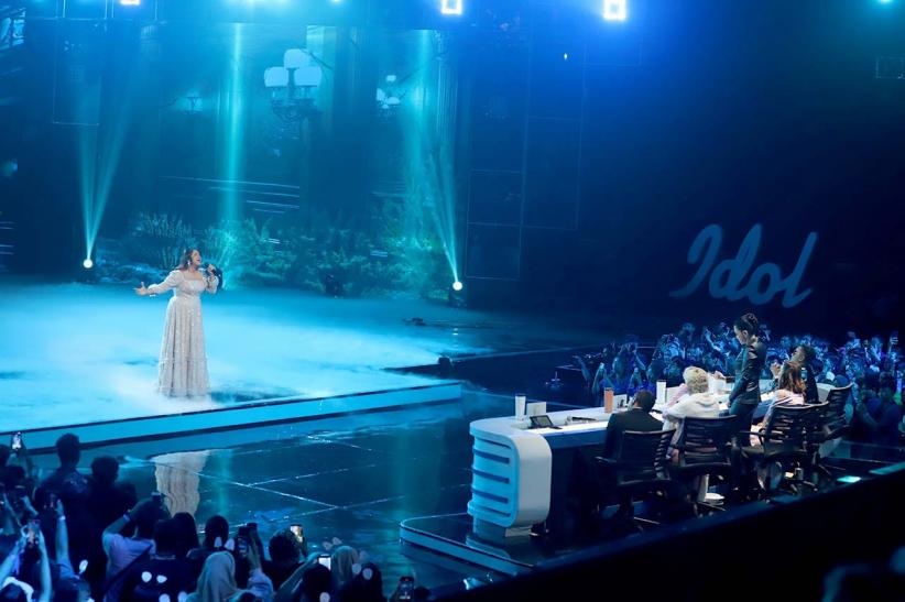 Anjelia Dom Sukses Dapat Standing Ovation dari 5 Juri Indonesian Idol - Bagian 4