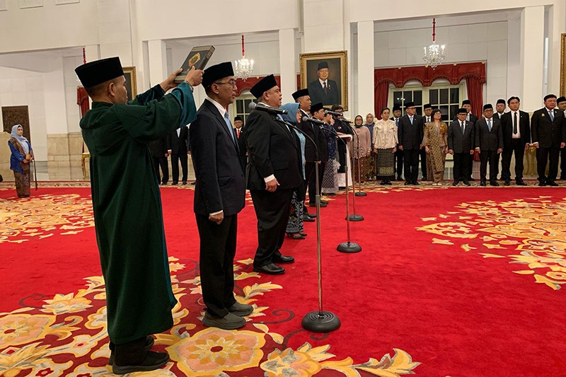Momen Presiden Prabowo Lantik Brian Yuliarto jadi Mendikti Saintek Gantikan Satryo - Bagian 2