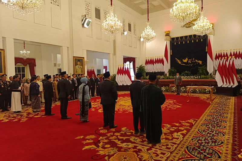 Momen Presiden Prabowo Lantik Brian Yuliarto jadi Mendikti Saintek Gantikan Satryo - Bagian 4