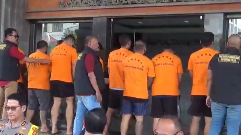 title Kasus Perkelahian di Finns Beach Club Bali, 8 Sekuriti dan 1 WNA Ditetapkan Tersangka Kasus Perkelahian di Finns Beach Club Bali, 8 Sekuriti dan 1 WNA Ditetapkan Tersangka