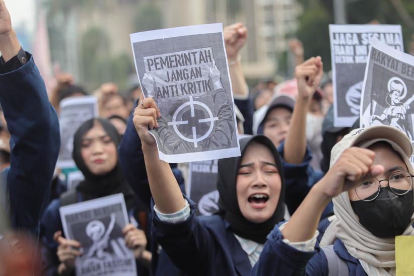 Ribuan Mahasiswa Kembali Turun Aksi Indonesia Gelap - Bagian 3