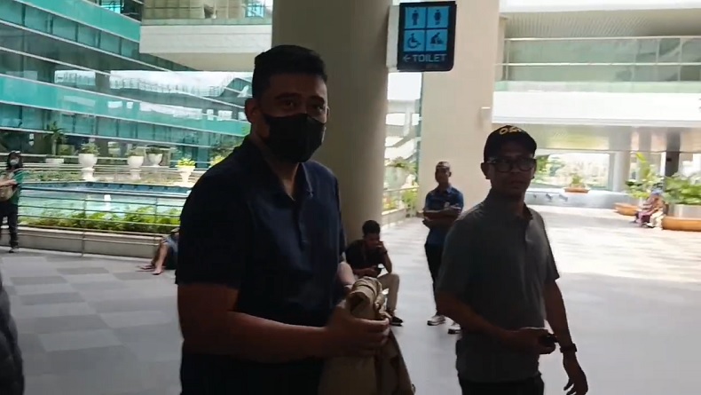 Tiba di Bandara YIA, Bobby Nasution Langsung Bertolak Menuju Akmil Magelang