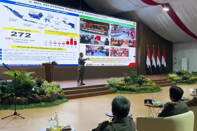 Potret Kepala Daerah Kompak Pakai Seragam Serba Hijau dan Sepatu PDL di Akmil - Bagian 3