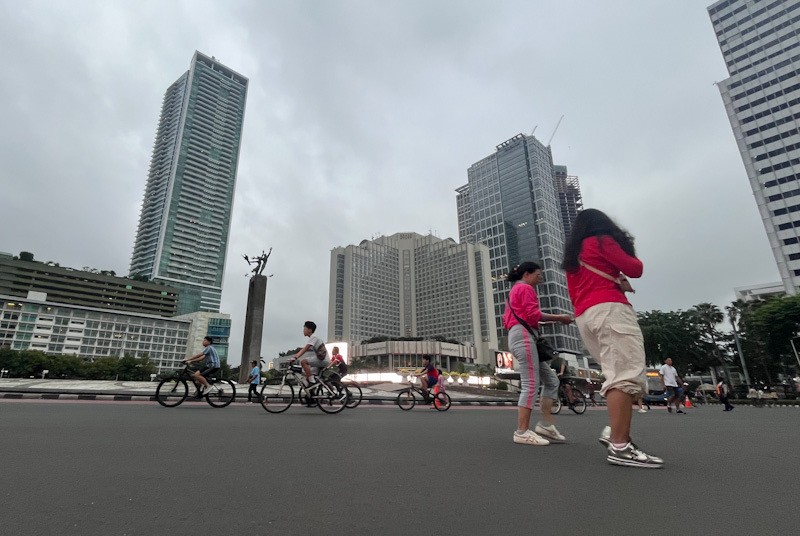 Mendung, Begini Suasana CFD Jakarta Jelang Ramadan - Bagian 2