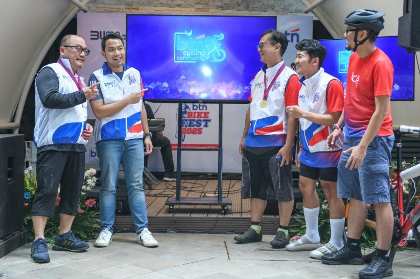 500 Peserta Gowes Keliling Jakarta, Rute 20-75 Km Finish di Menara II BTN - Bagian 6