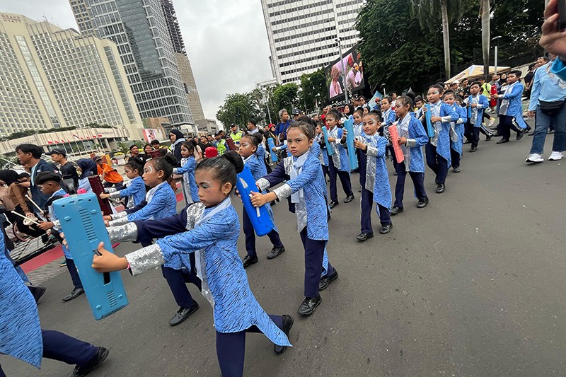 Anak-Anak SD Parade di CFD Jakarta Dukung Perdamaian Dunia - Bagian 2