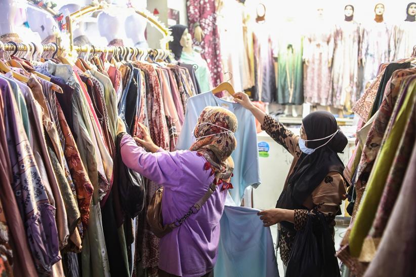 Berburu Baju Muslim untuk Kebutuhan Ramadan di Pasar Tanah Abang - Bagian 1