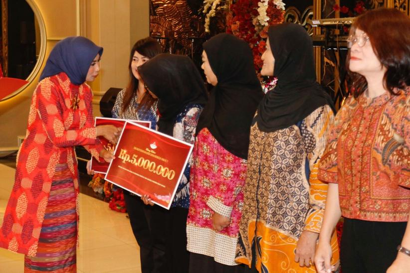 Srikandi PDDI Apresiasi Perempuan Indonesia Pendonor Darah Aktif  - Bagian 4