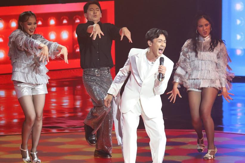 Bawa Lagu Bujangan, Kenriz Tampil Energik di Spektakuler Show 5 Indonesian Idol - Bagian 2