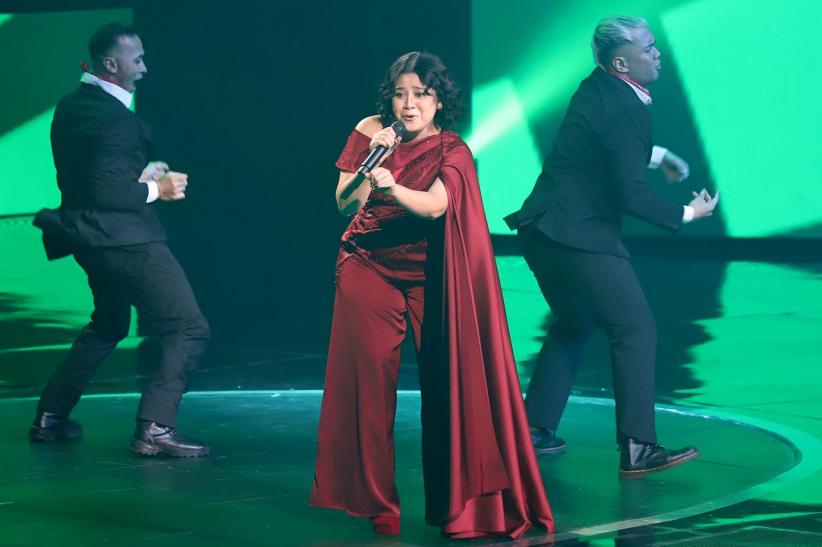 Shabrina Leanor Tampil All Out Bawa Lagu Sebotol di Panggung Indonesian Idol - Bagian 1