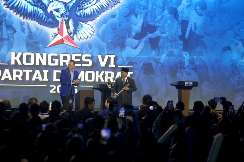 AHY Serahkan Tongkat Komando kepada Presiden Prabowo usai Kongres Partai Demokrat  - Bagian 3