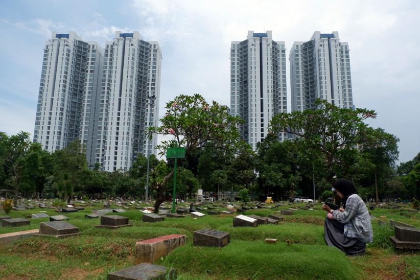 Ziarah ke TPU Menteng Pulo Jelang Ramadan - Bagian 1