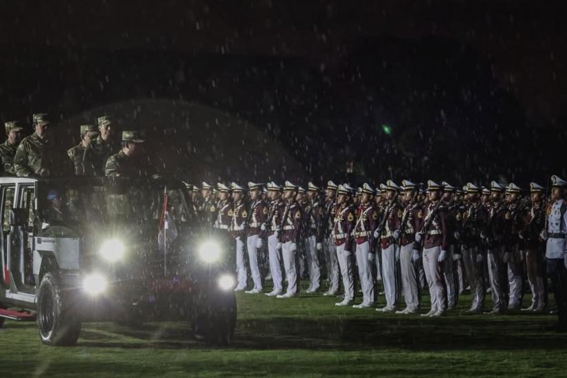 Potret Presiden Prabowo, SBY dan Jokowi Berseragam Militer di Tengah Guyuran Hujan - Bagian 2