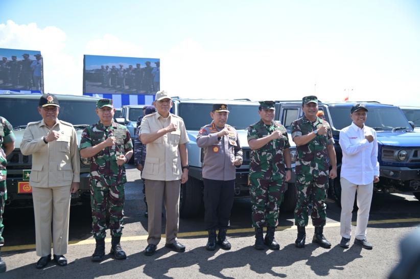 Menhan Bagikan 700 Maung MV3 Pindad untuk TNI Polri Jaga Kedaulatan NKRI - Bagian 3