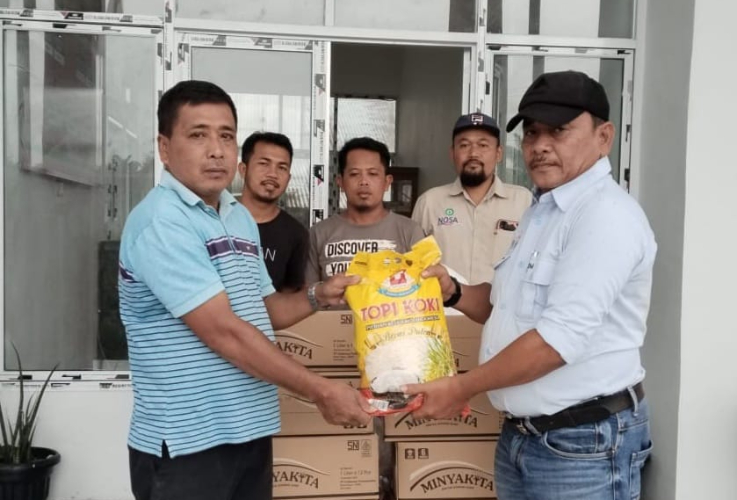PT SAU Salurkan Bantuan untuk Warga Terdampak Banjir di Kabupaten Pelalawan