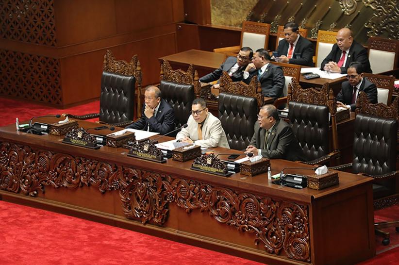 Momen Rapat Paripurna DPR Bahas Naturalisasi Pemain Timnas Indonesia - Bagian 3