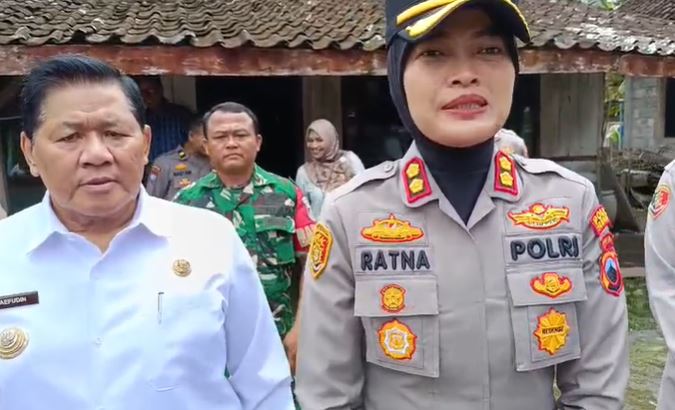 title Jumat Curhat, Kapolres Semarang Minta Kasat Lantas Siagakan Petugas Atur Lalin di Sekolah Jumat Curhat, Kapolres Semarang Minta Kasat Lantas Siagakan Petugas Atur Lalin di Sekolah