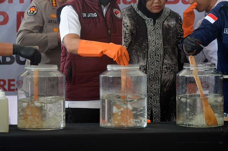 Ditresnarkoba Polda Jateng Musnahkan 26 Kg Sabu dan 10.300 Butir Ekstasi - Bagian 2