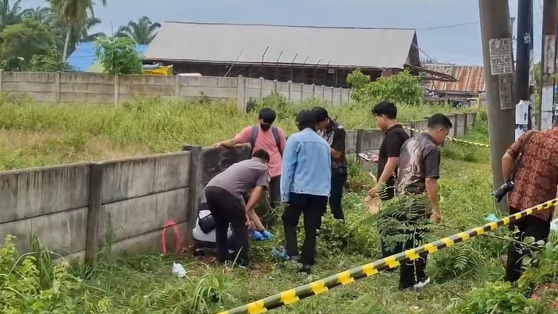 title Bengkulu Geger, Mayat Pria dengan Luka di Kepala Ditemukan di Pinggir Jalan Bengkulu Geger, Mayat Pria dengan Luka di Kepala Ditemukan di Pinggir Jalan