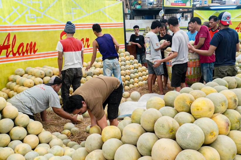 Penjualan Buah Meningkat saat Bulan Ramadan - Bagian 4