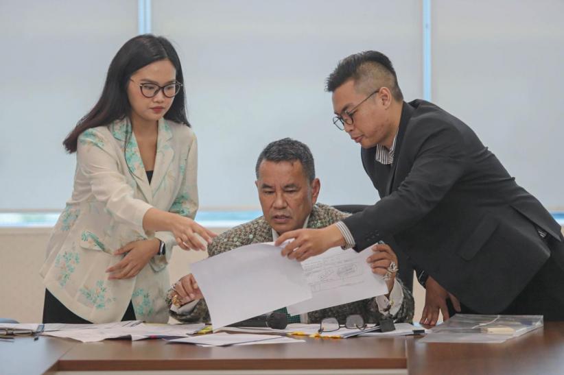 Hotman Paris: CMNP dan Akun Media Sosial Akan Dipolisikan Soal Pencemaran Nama Baik - Bagian 3