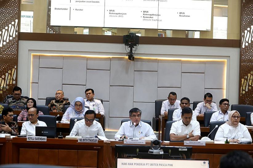 Menaker-DPR Bahas Hak Pekerja Sritex yang Kena PHK - Bagian 3