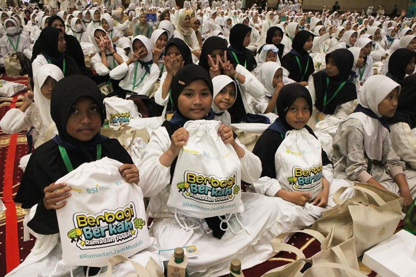 4.444 Anak Yatim Dapat Santunan dari BSI  - Bagian 5