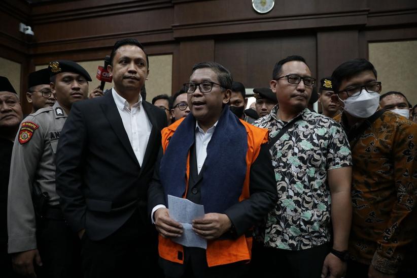 Sidang Perdana Hasto Kristiyanto, Jaksa Bacakan Dakwaan Dugaan Perintangan Penyidikan - Bagian 2