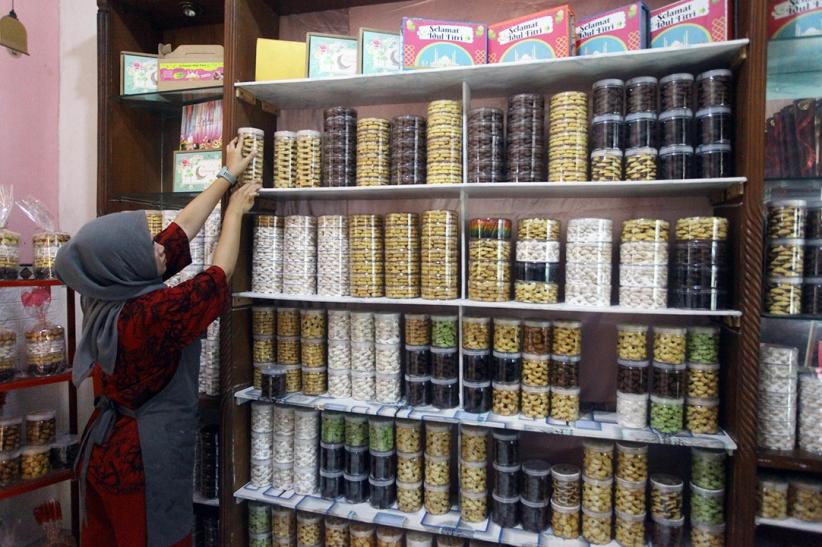 Melihat Produksi Kue Kering hingga Dijual Live di Media Sosial - Bagian 4