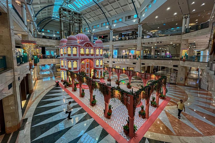Dekorasi Bernuansa Ramadan di Pusat Perbelanjaan - Bagian 5