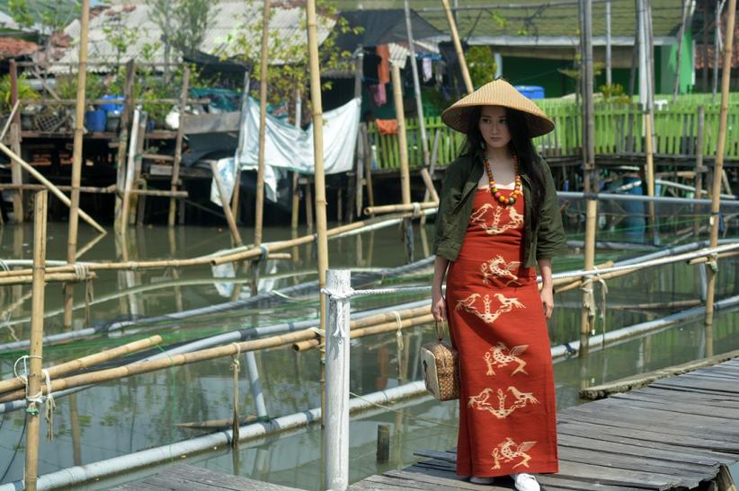 Peragaan Busana Ramah Lingkungan di Desa Tenggelam - Bagian 5