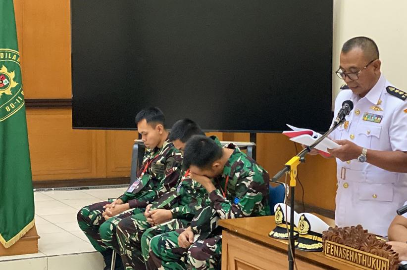 Oknum TNI AL Penembak Bos Rental Menangis Minta Keringanan Hukuman - Bagian 3