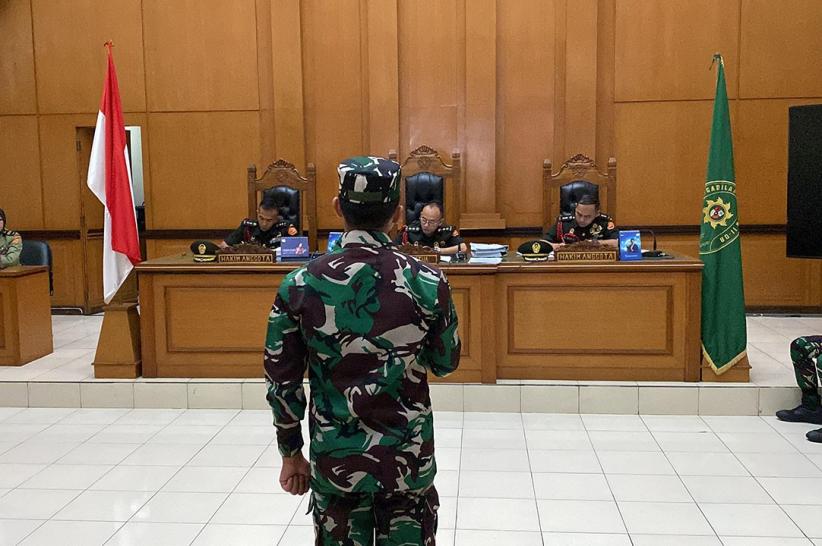 Oknum TNI AL Penembak Bos Rental Menangis Minta Keringanan Hukuman - Bagian 4