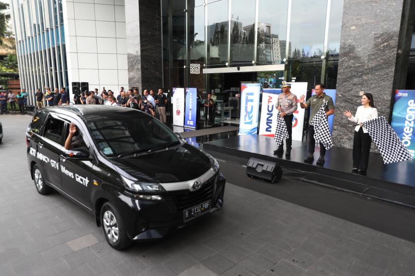 Menteri AHY Didampingi Angela Tanoesoedibjo Lepas Tim Liputan Mudik iNews Media Group - Bagian 1