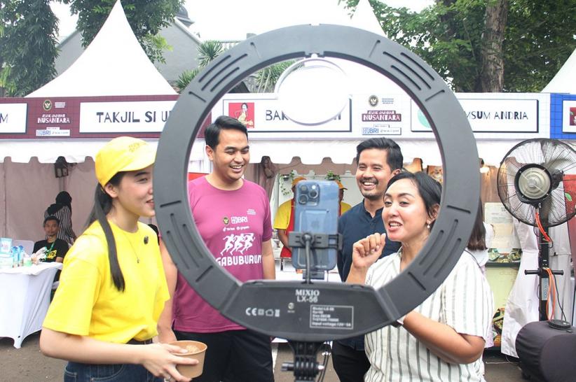 Dukung UMKM Lokal, 2 Menko Hadiri Jejak Jajanan Nusantara - Bagian 4