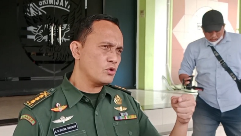 title Kapendam II Sriwijaya Sebut Ada Bagi-bagi Uang terkait 3 Polisi Tewas saat Gerebek Judi Sabung Ayam Kapendam II Sriwijaya Sebut Ada Bagi-bagi Uang terkait 3 Polisi Tewas saat Gerebek Judi Sabung Ayam
