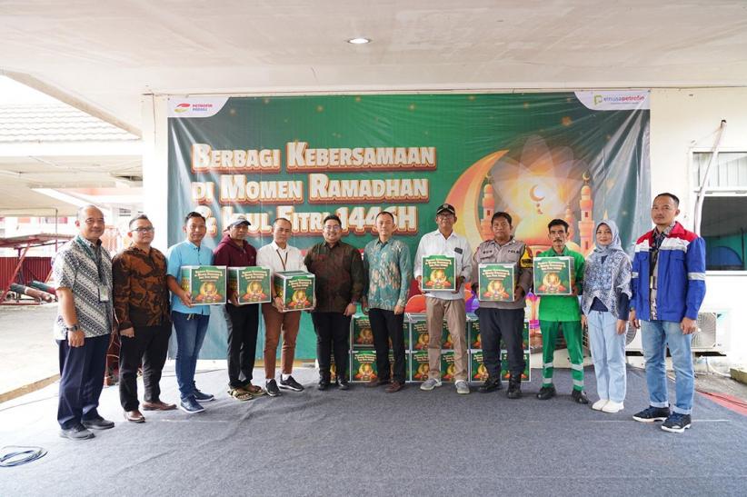 EPN Salurkan 10.872 Paket Sembako kepada Masyarakat di Seluruh Indonesia - Bagian 4