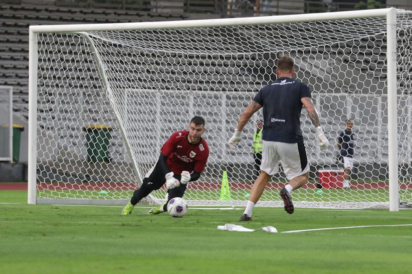 Latihan Timnas Indonesia Latihan Jelang Lawan Bahrain, 3 Pemain Ini Absen  - Bagian 6