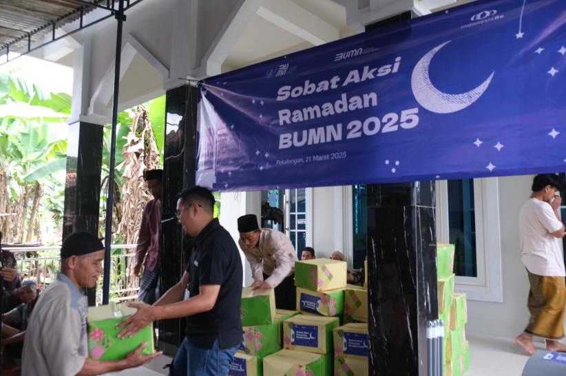 Berbagi Suka Cita Ramadan, Indonesia Re Salurkan Ratusan Paket Sembako - Bagian 4