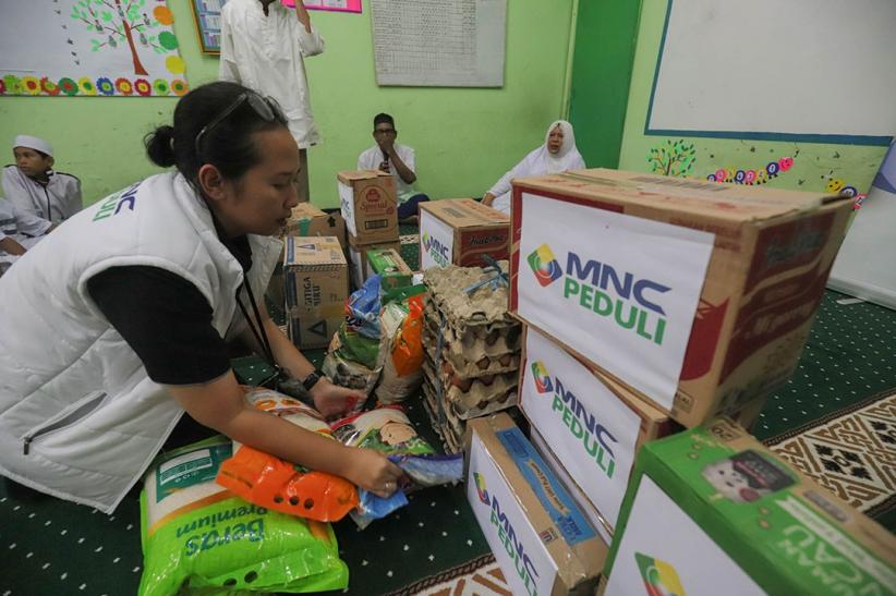 MNC Peduli Salurkan Sembako ke Taman Asuhan Aisyiyah Menteng - Bagian 3