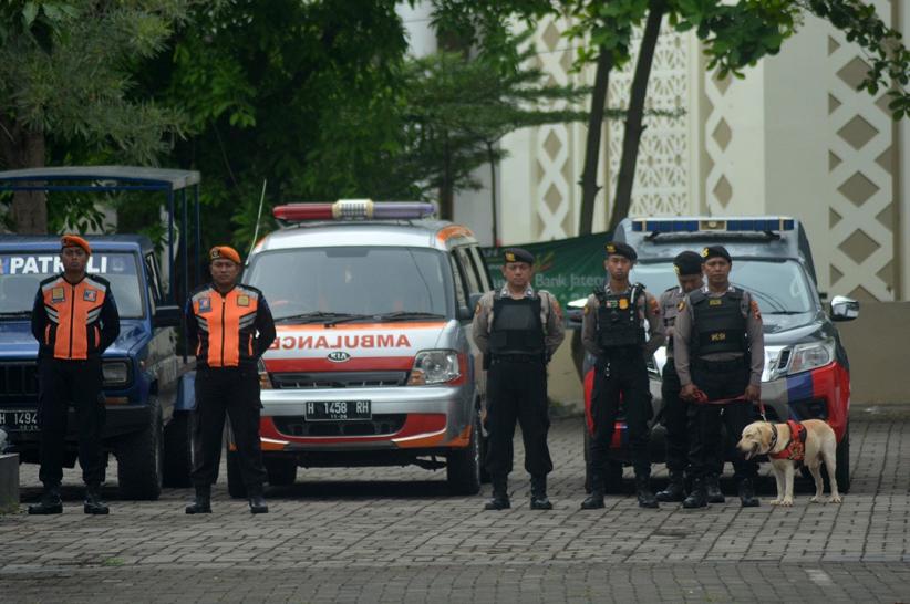 Pengamanan Posko Angkutan Lebaran 2025 di Stasiun Semarang Tawang - Bagian 4